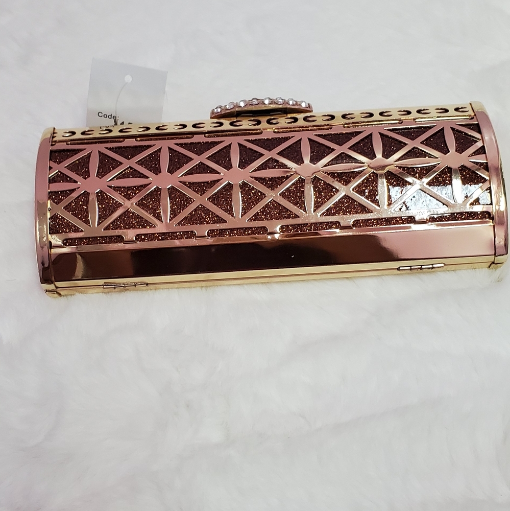 Gold clutch